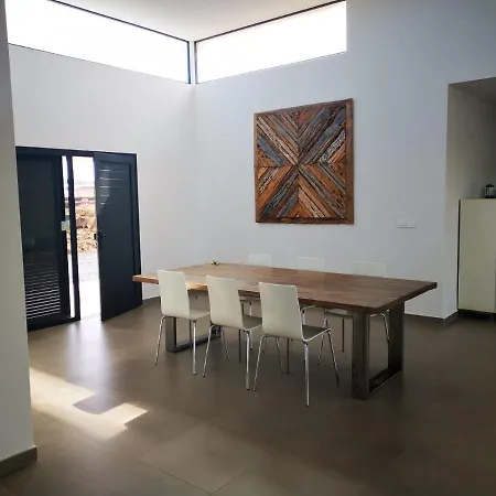 North Shore Lajares, Manalari, Private And Heated Pool Villa