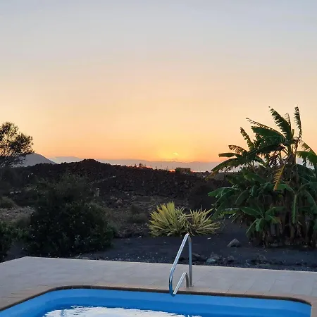 North Shore Lajares, Manalari, Private And Heated Pool