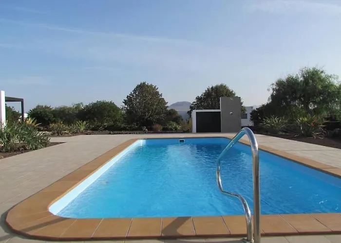 North Shore Lajares, Manalari, Private And Heated Pool Villa *