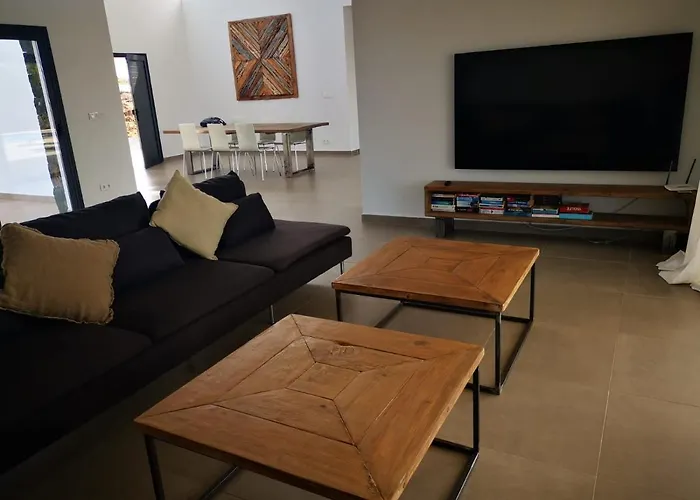 North Shore Lajares, Manalari, Private And Heated Pool Villa *