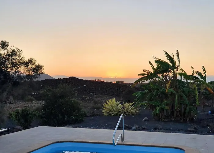 North Shore Lajares, Manalari, Private And Heated Pool