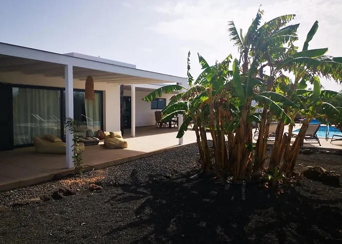 North Shore Lajares, Manalari, Private And Heated Pool