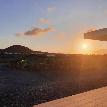 Vila North Shore Lajares, Manalari, Private And Heated Pool *